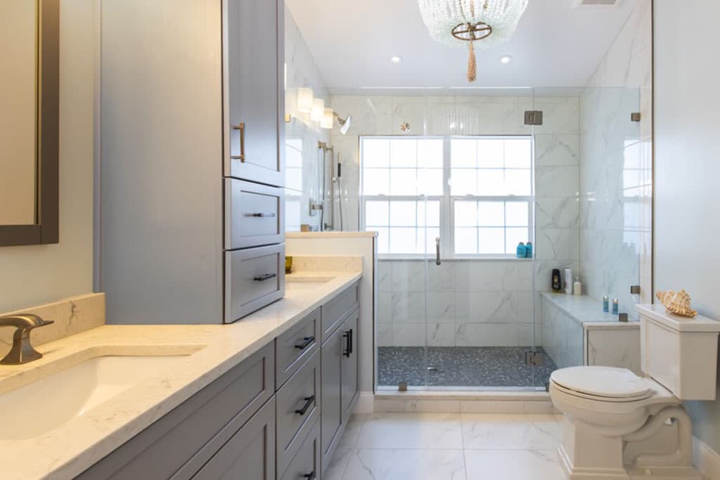 How to Organize Your Bathroom Cabinets