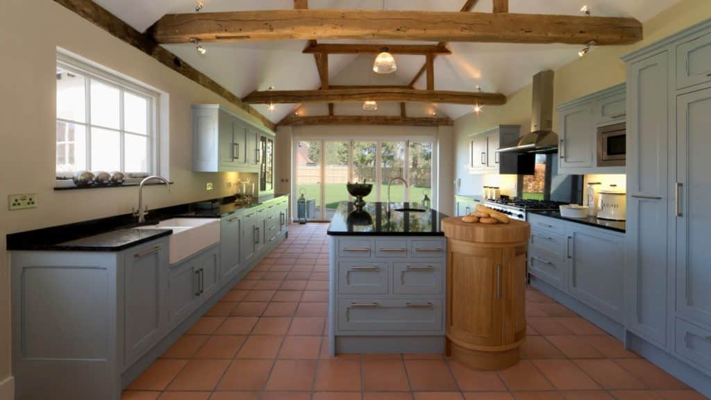 Latest Kitchen Remodeling Trends To Spice Up Your Home In Herndon, VA 34 Farmhouse Sinks Give You A Laid Back Atmosphere