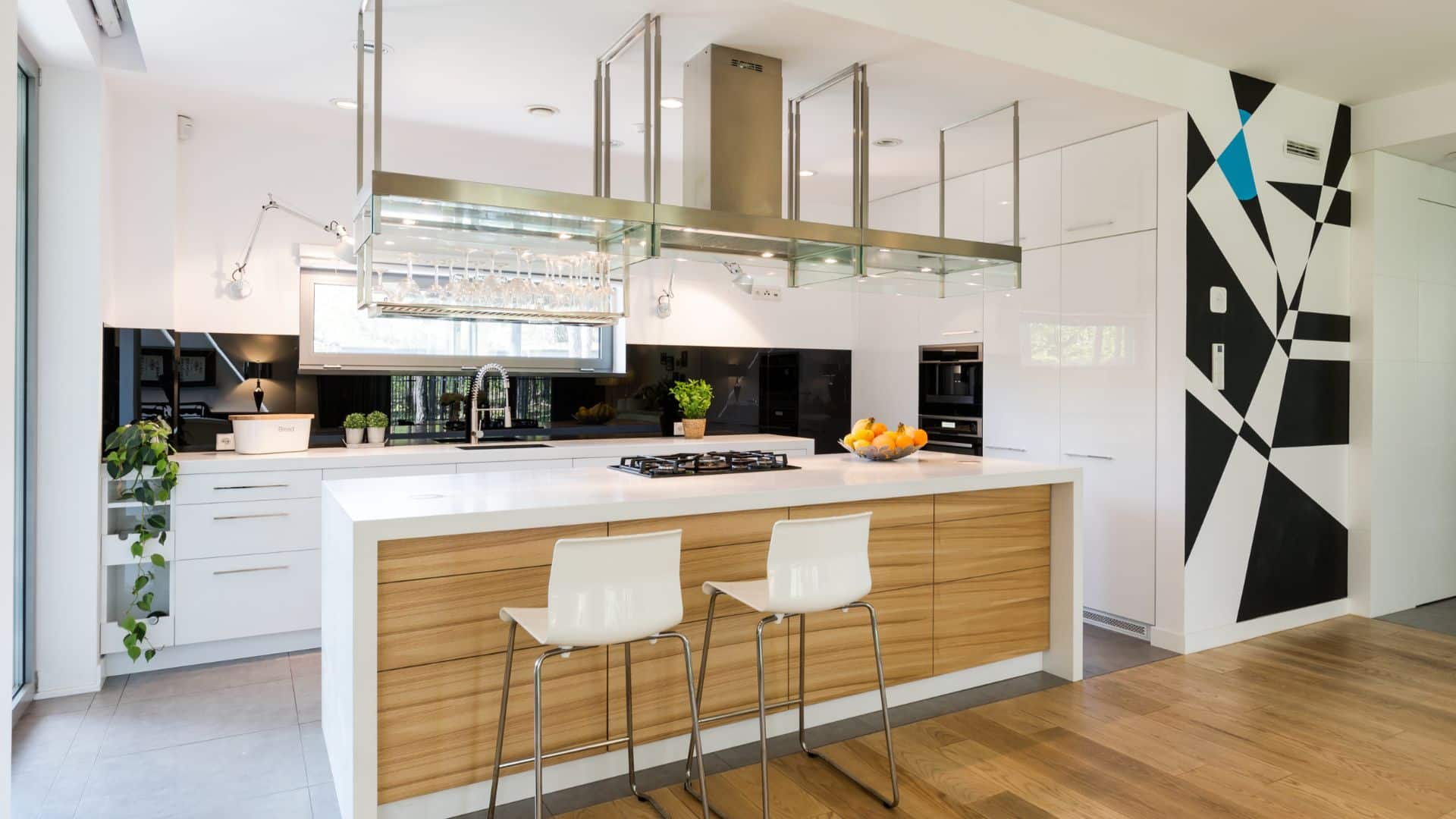 Sleek Kitchen Cabinets To Create An Open Concept Kitchen