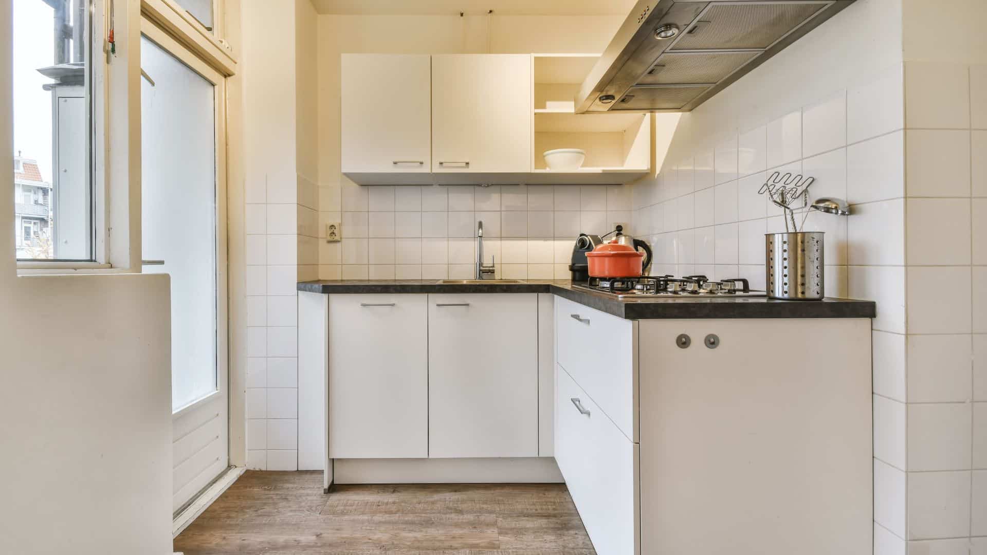 The Classic L Shaped Kitchen For A Foundation