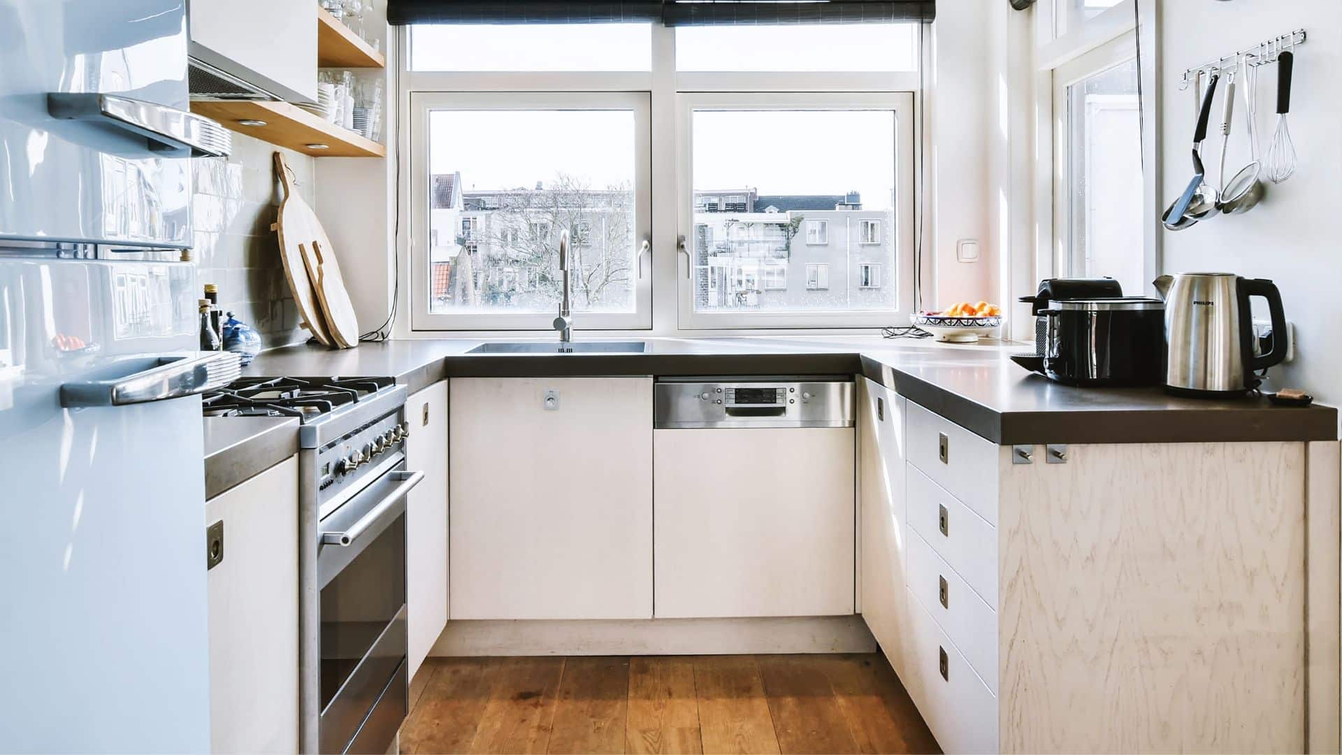 The Color Scheme Makes A Difference For Open Concept Kitchens