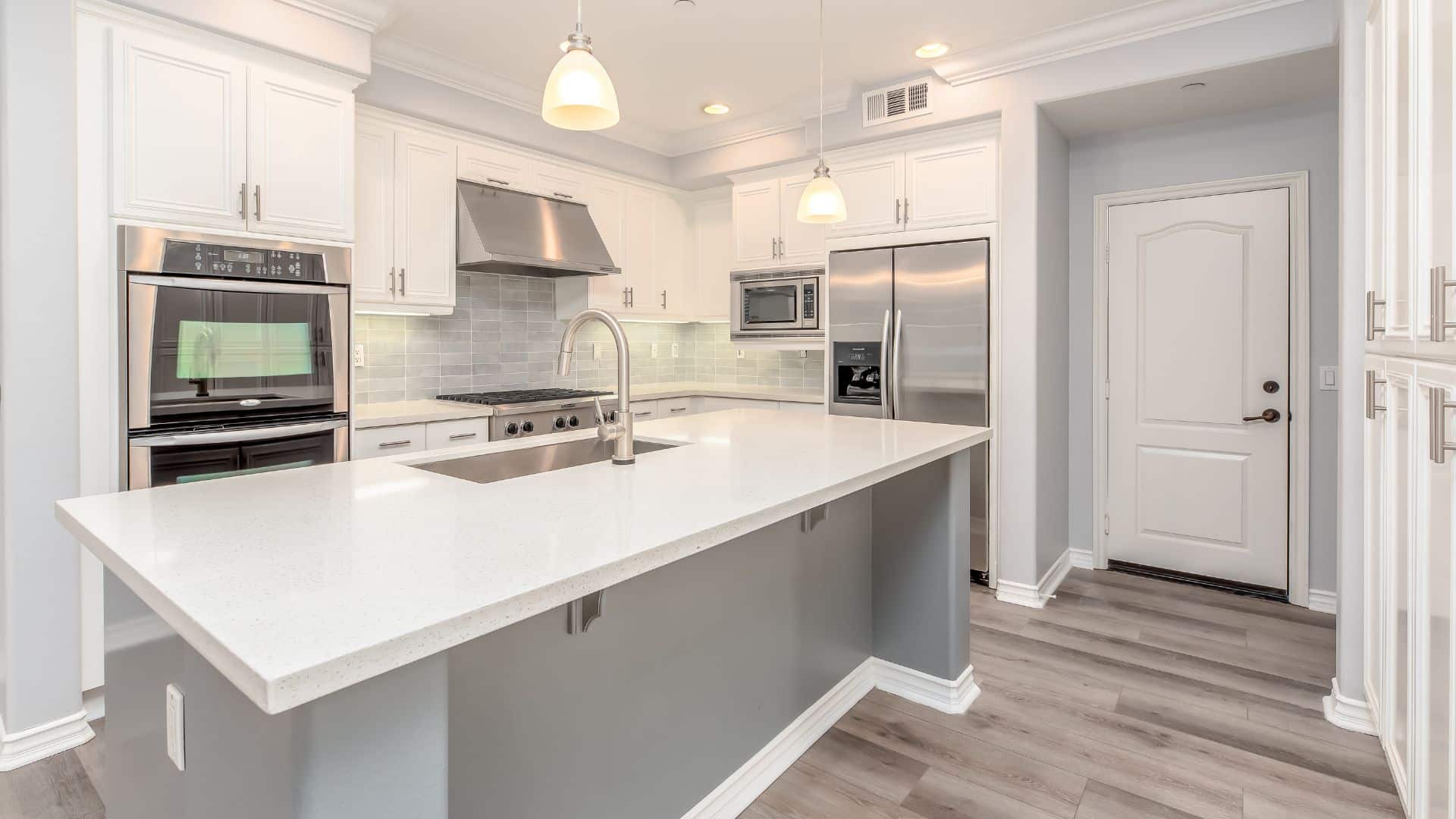 Minimalist Kitchens Come in a Variety of Sizes and Styles