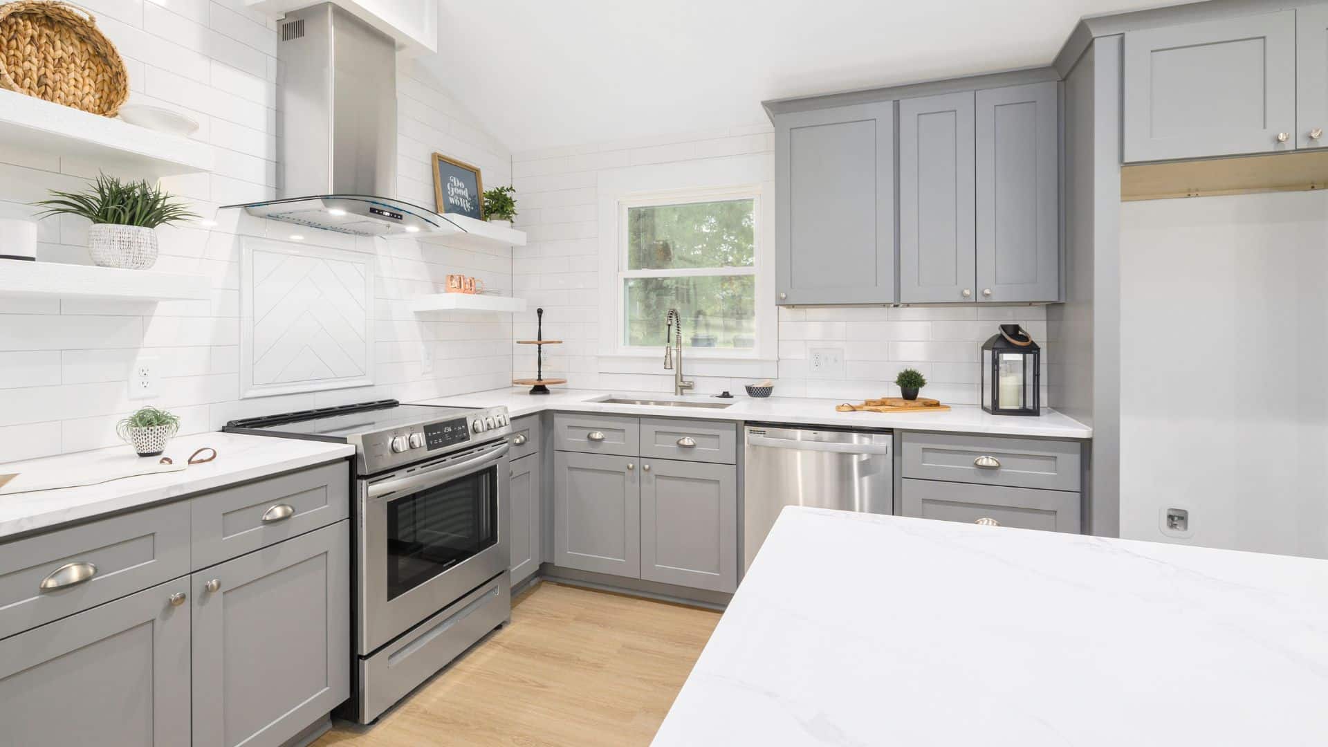 Minimalist Kitchens Never Go Out of Style