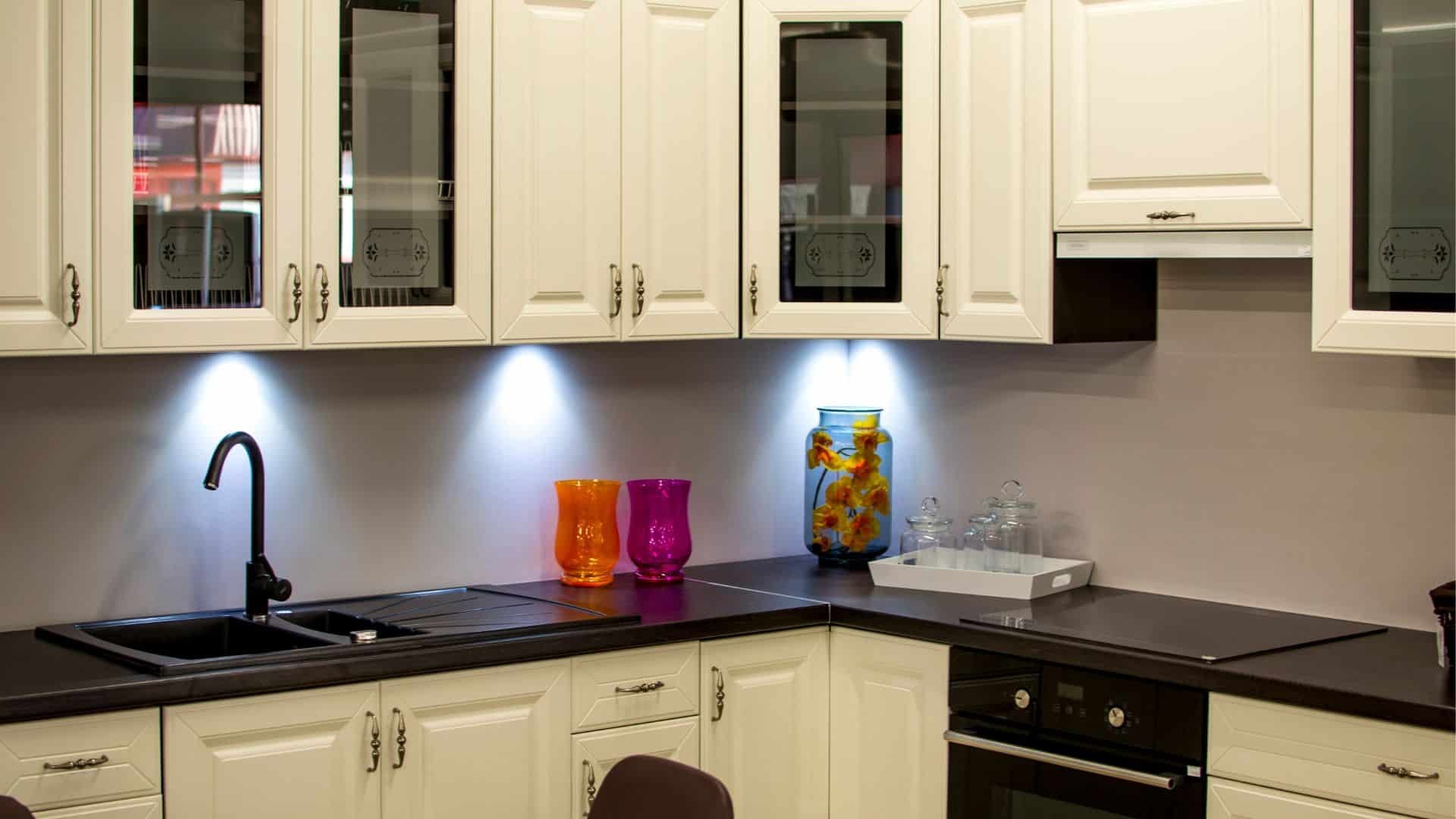 Glass Front Kitchen Cabinets