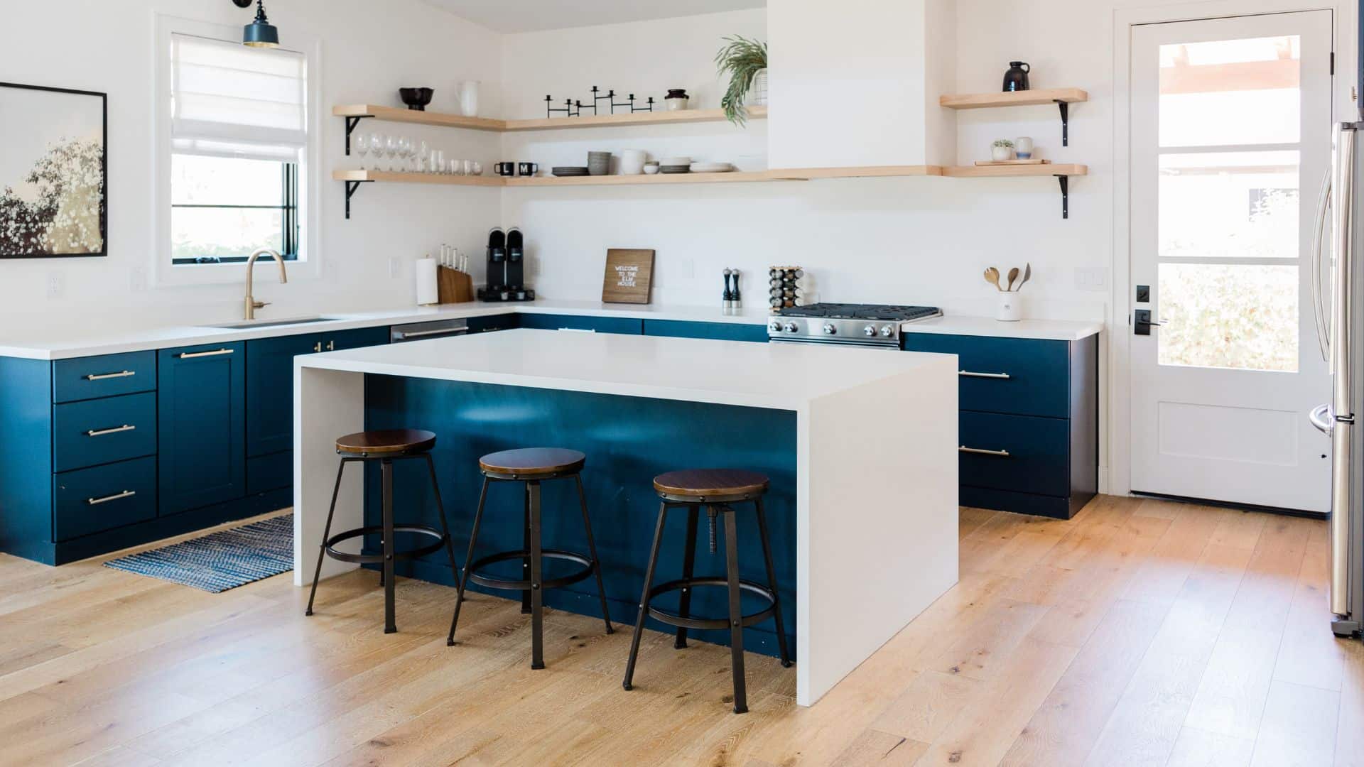 Kitchen Remodeling Designs That Make A Bold Yet Nice Statement 2 Choose A Bold Color For Your Kitchen Remodeling Designs