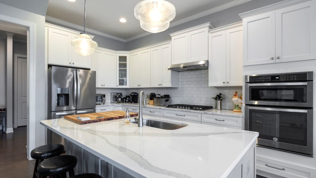Kitchen Remodeling Designs That Make A Bold Yet Nice Statement 97 HEADER 2 2