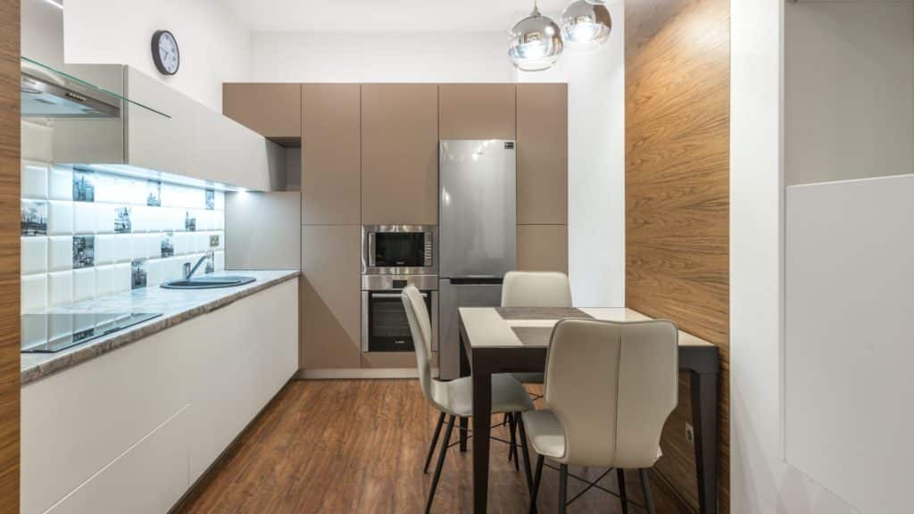 Amazingly Easy Steps To Remodel Your Small Kitchen Right Now 116 HEADER 2 3