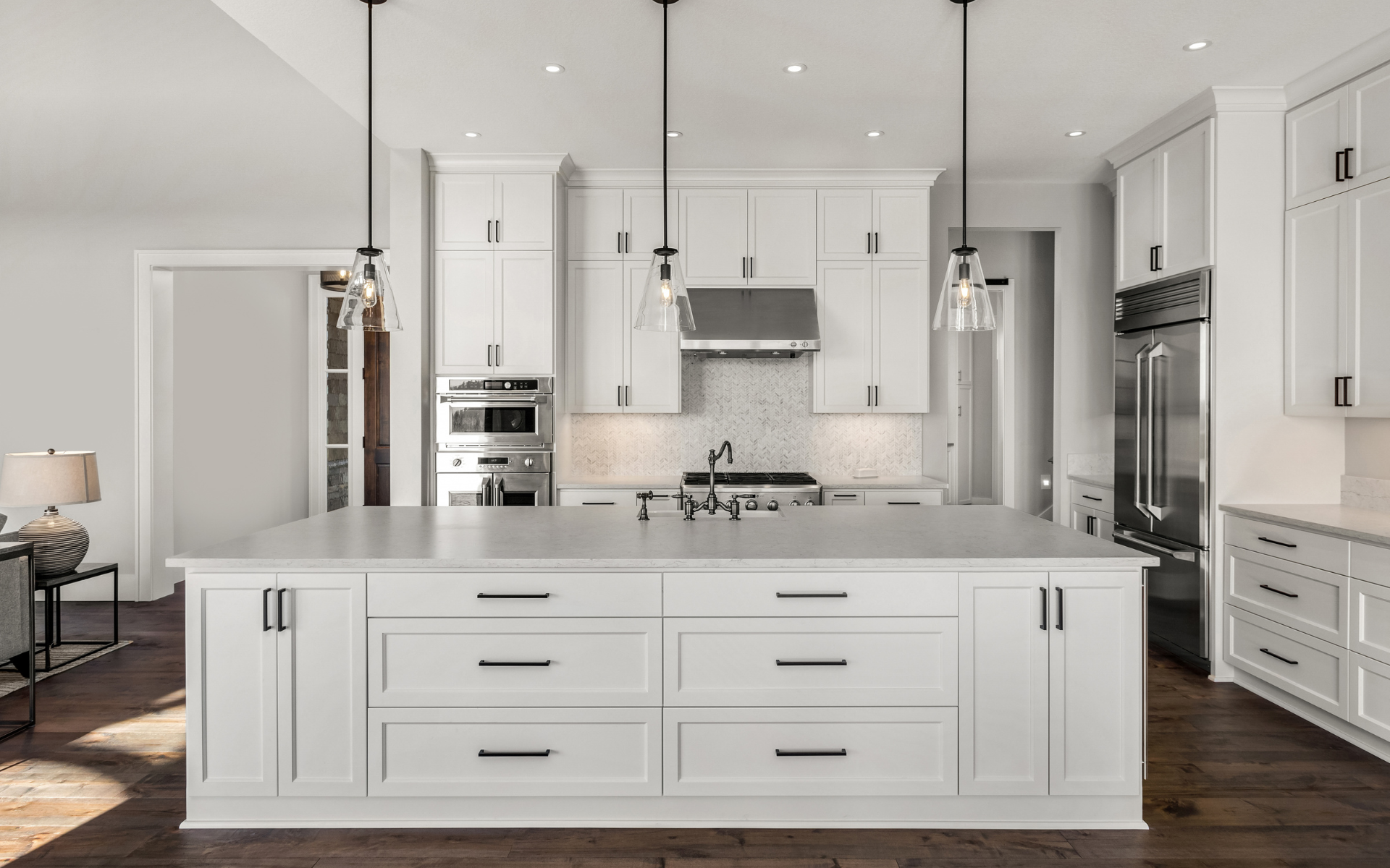 Timeless Kitchen Islands: 30 Tried & True Design Tricks 7 Impactful Island Lighting Concepts 1