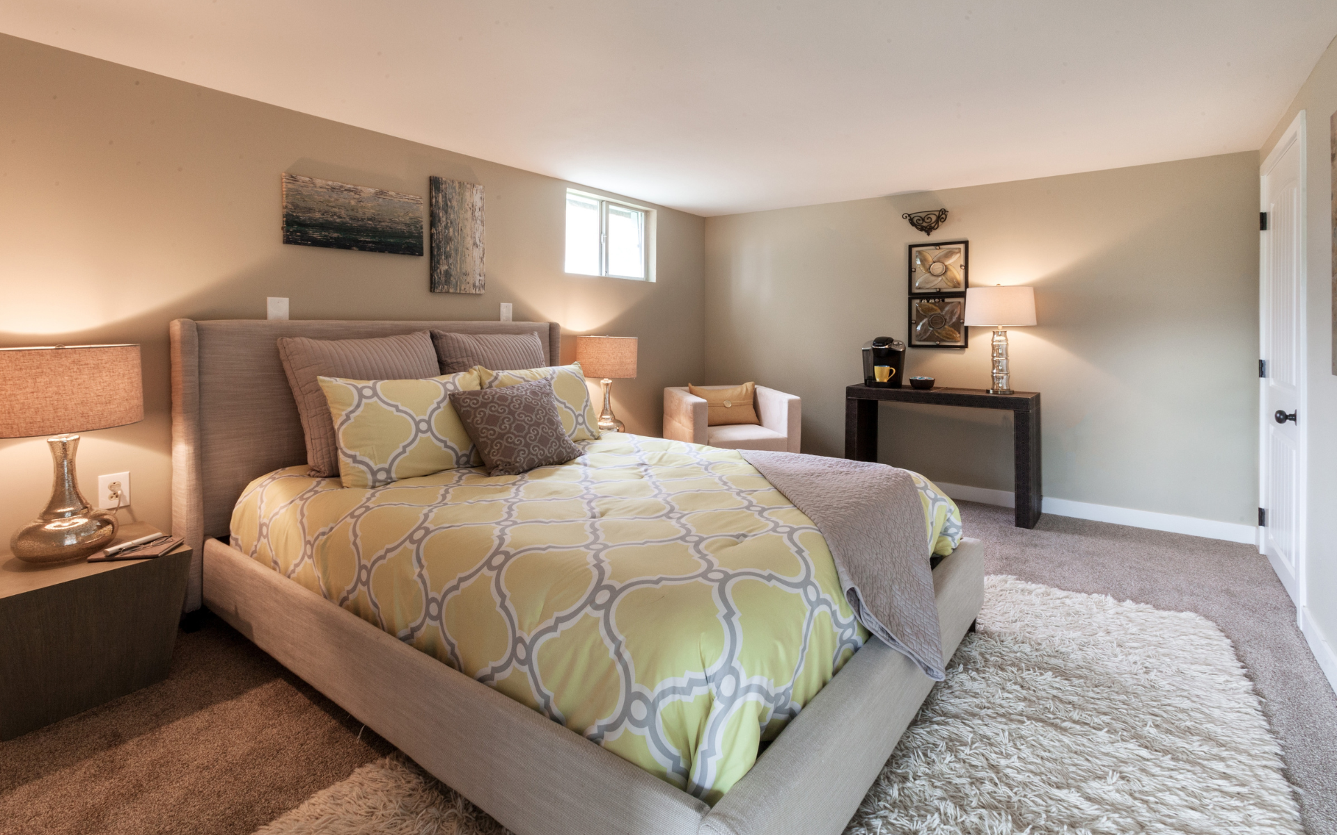 4. Spacious Guest Bedroom and Lounge