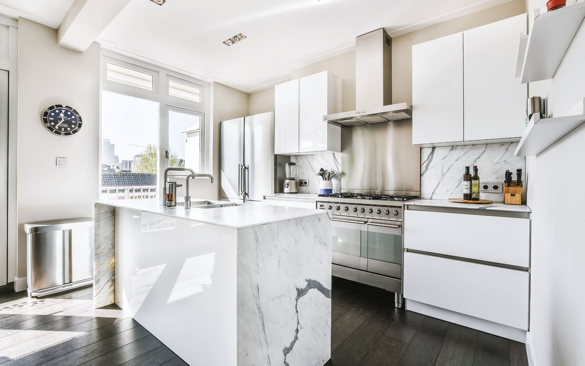 An Overview of 100 square foot Kitchen