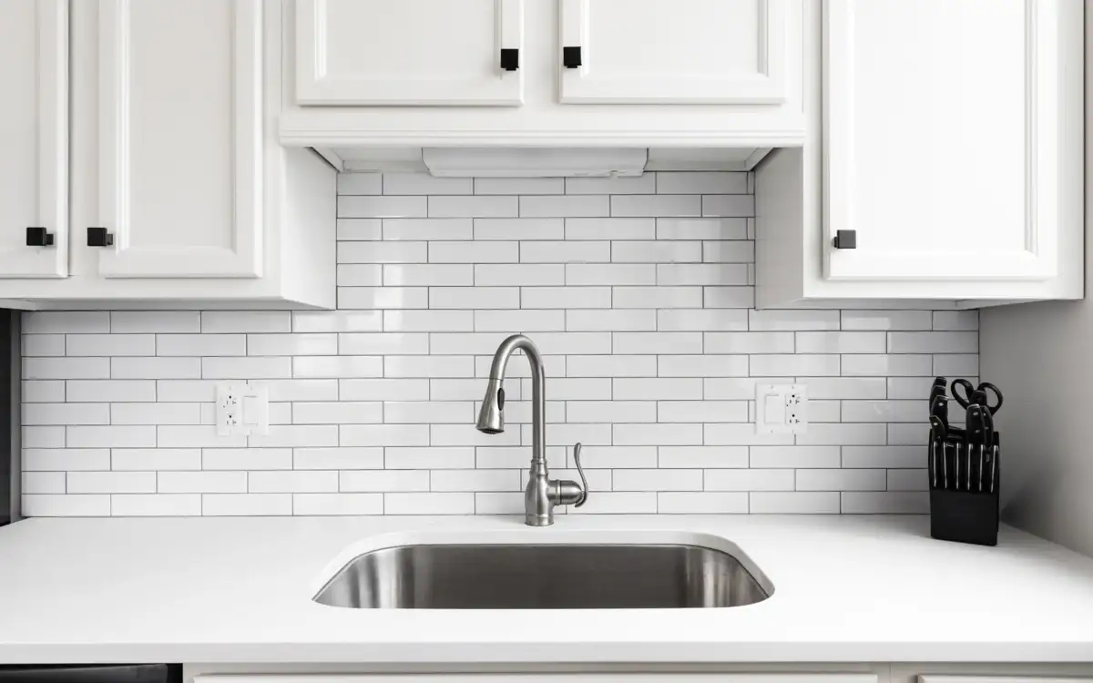 white kitchen stylish backsplash