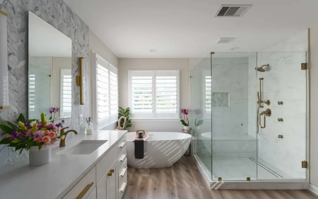 white bathroom remodeled by contractor in Houston