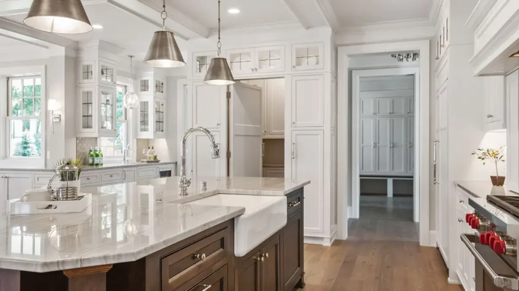 A Farmhouse Sink Brings Coziness to kitchen