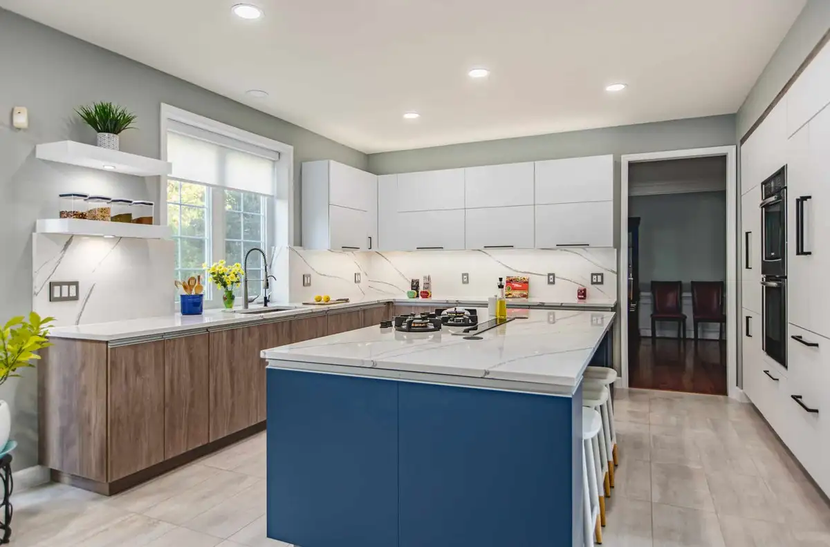 Kitchen with thin cabinet design