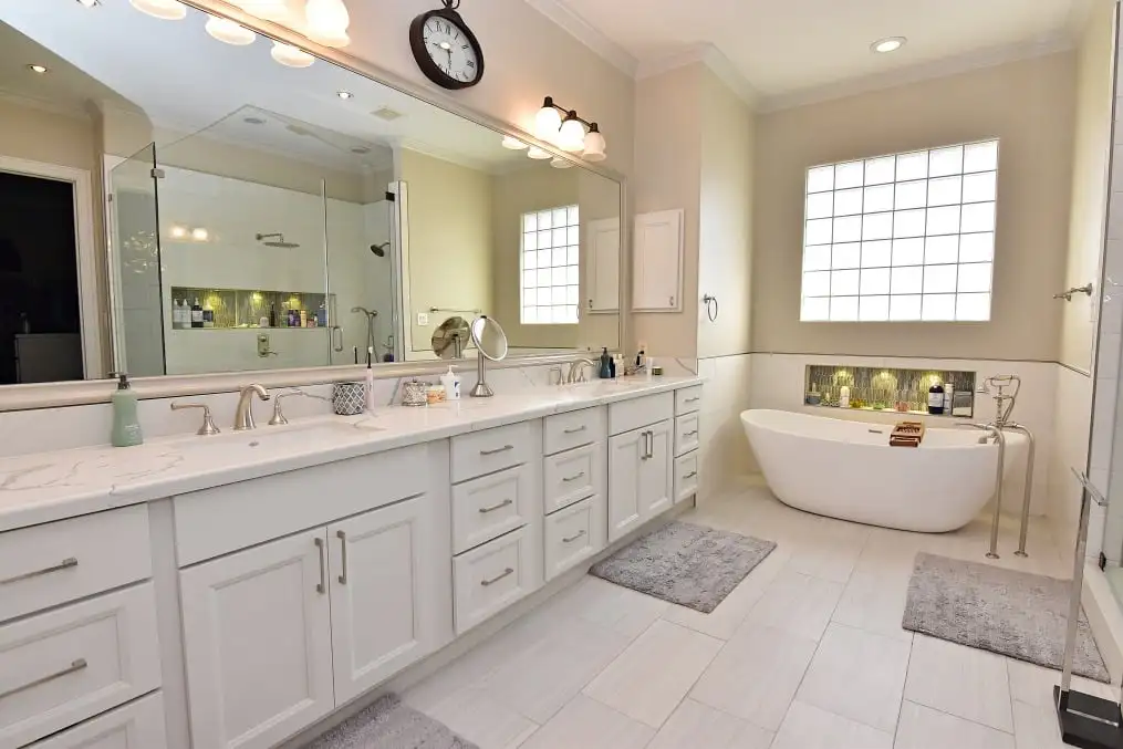white bathroom remodeling project in Atlanta GA