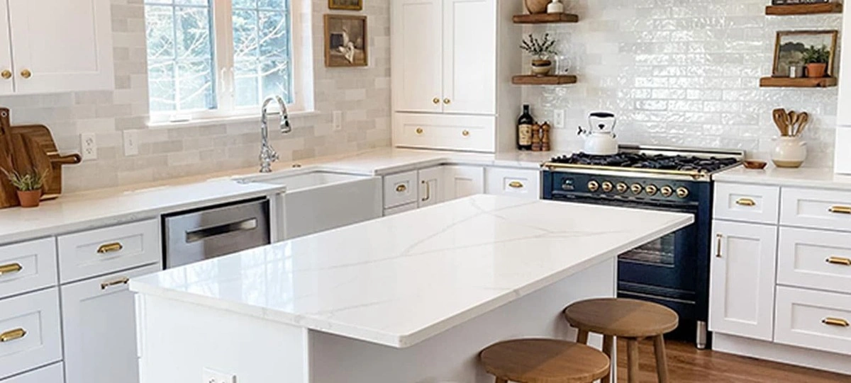 white quartz kitchen countertops in modern kitchen