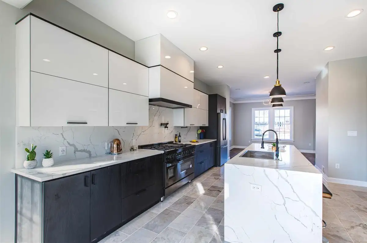 white modern Kitchen designed Remodeled by Contractor in Houston, texas