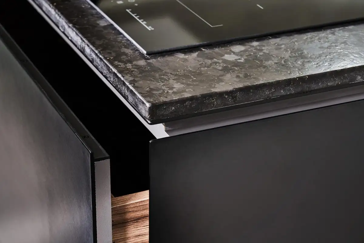 dark color kitchen countertops