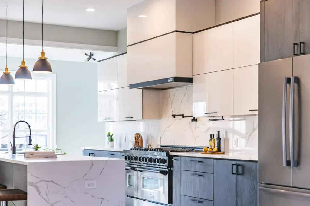 How to Hire a Kitchen Remodel Contractor in Tampa, FL? 1 Modern kitchen Tampa FL